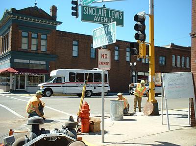 MN DOT at work outside The Palmer House.