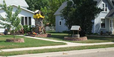 One big yellow ribbon in Sauk Centre, Minnesota